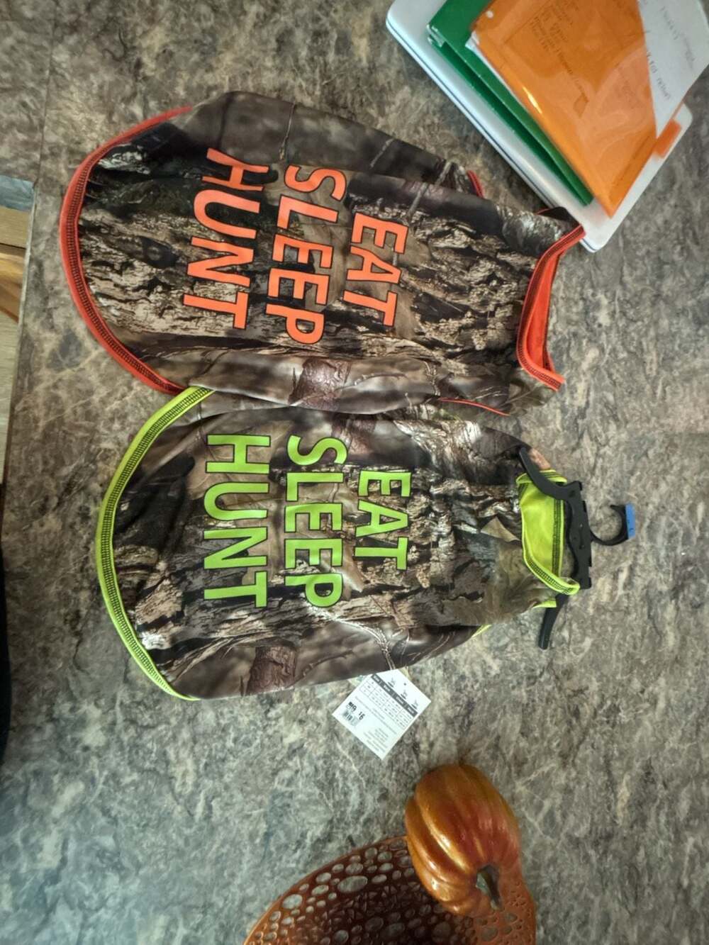 Mossy Oak Eat Sleep Hunt Dog Apparel Large Camo Shirt